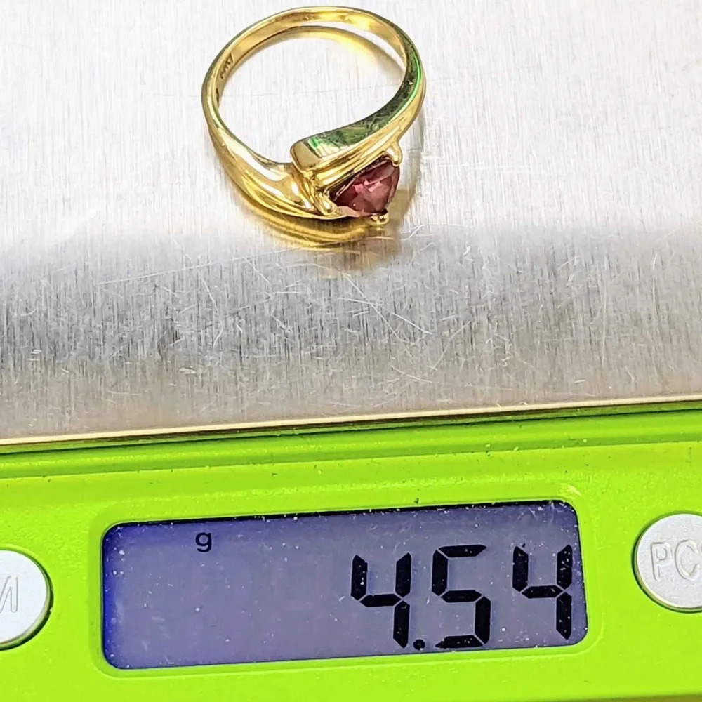 Vintage 14K Gold Rare Red Amethyst Ring - 4.54g - Picture 5 of 16